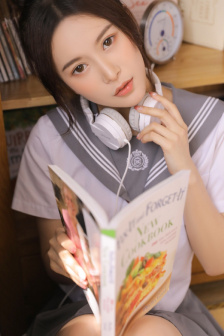 侯龙涛施雅